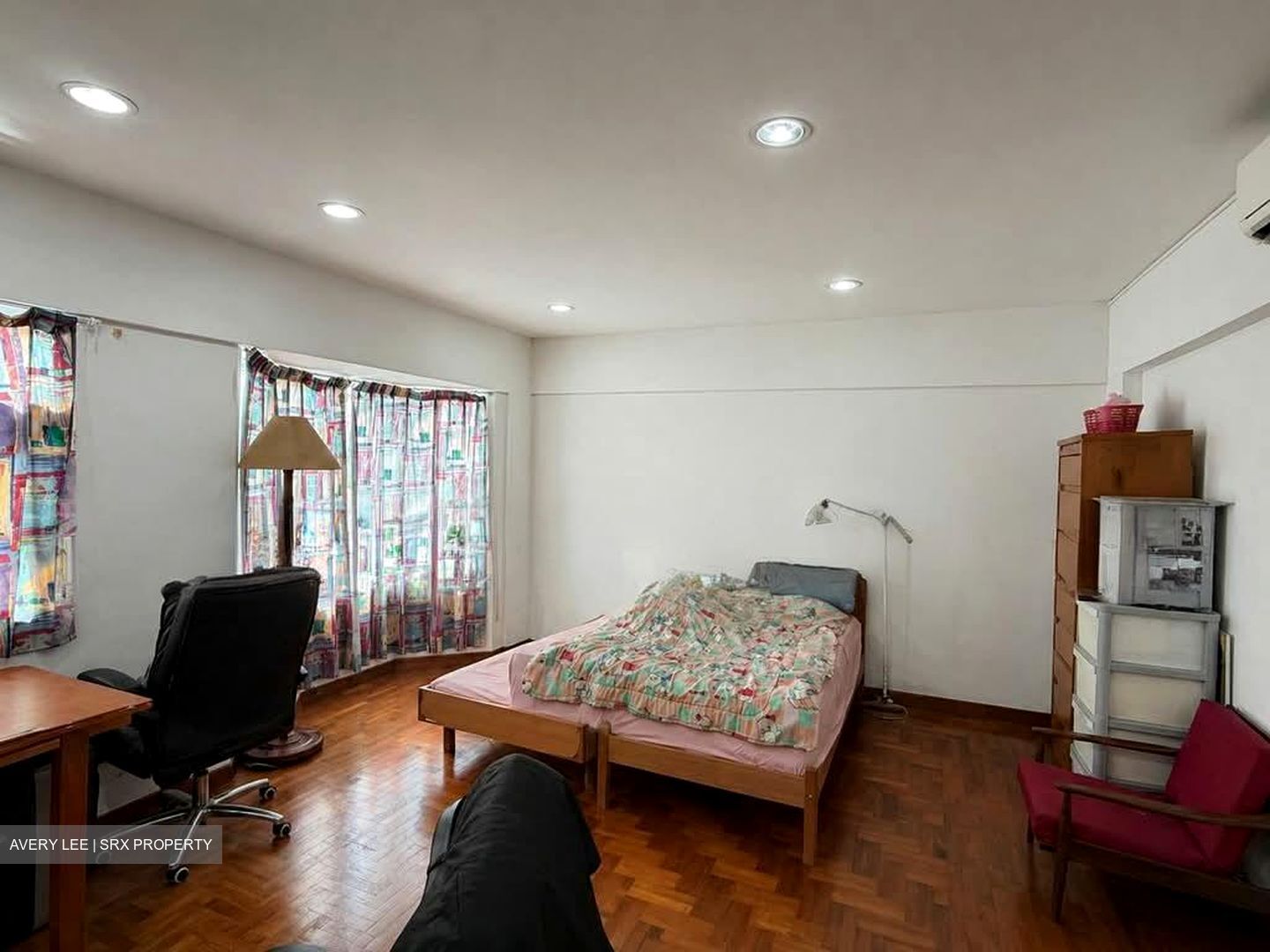 Springside Avenue (D26), Terrace #555606781